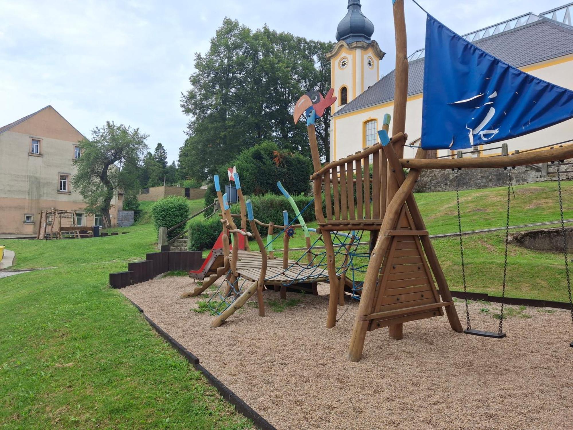 Ústí nad Labem Ubytovani U Kostela מראה חיצוני תמונה