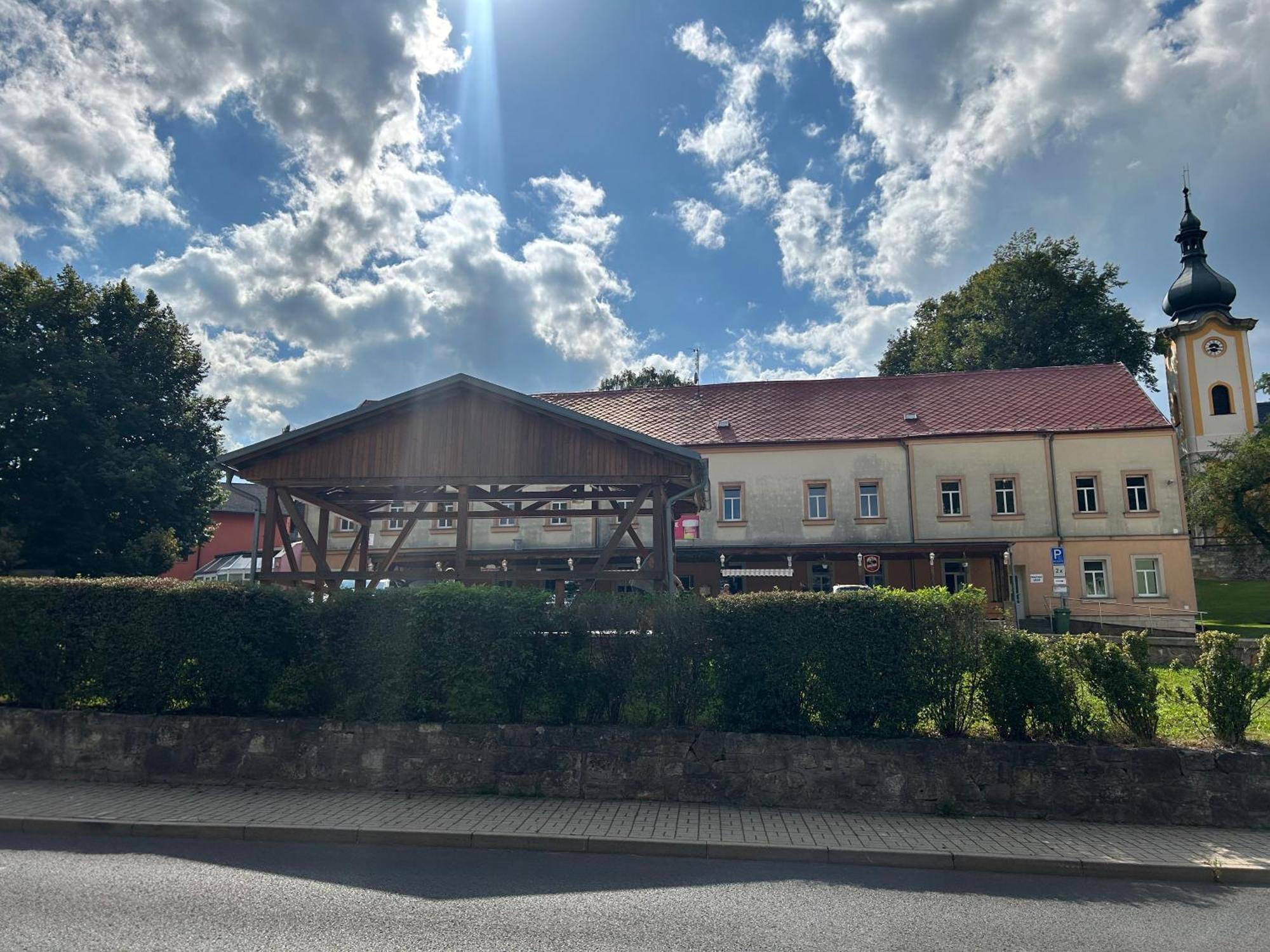 Ústí nad Labem Ubytovani U Kostela מראה חיצוני תמונה